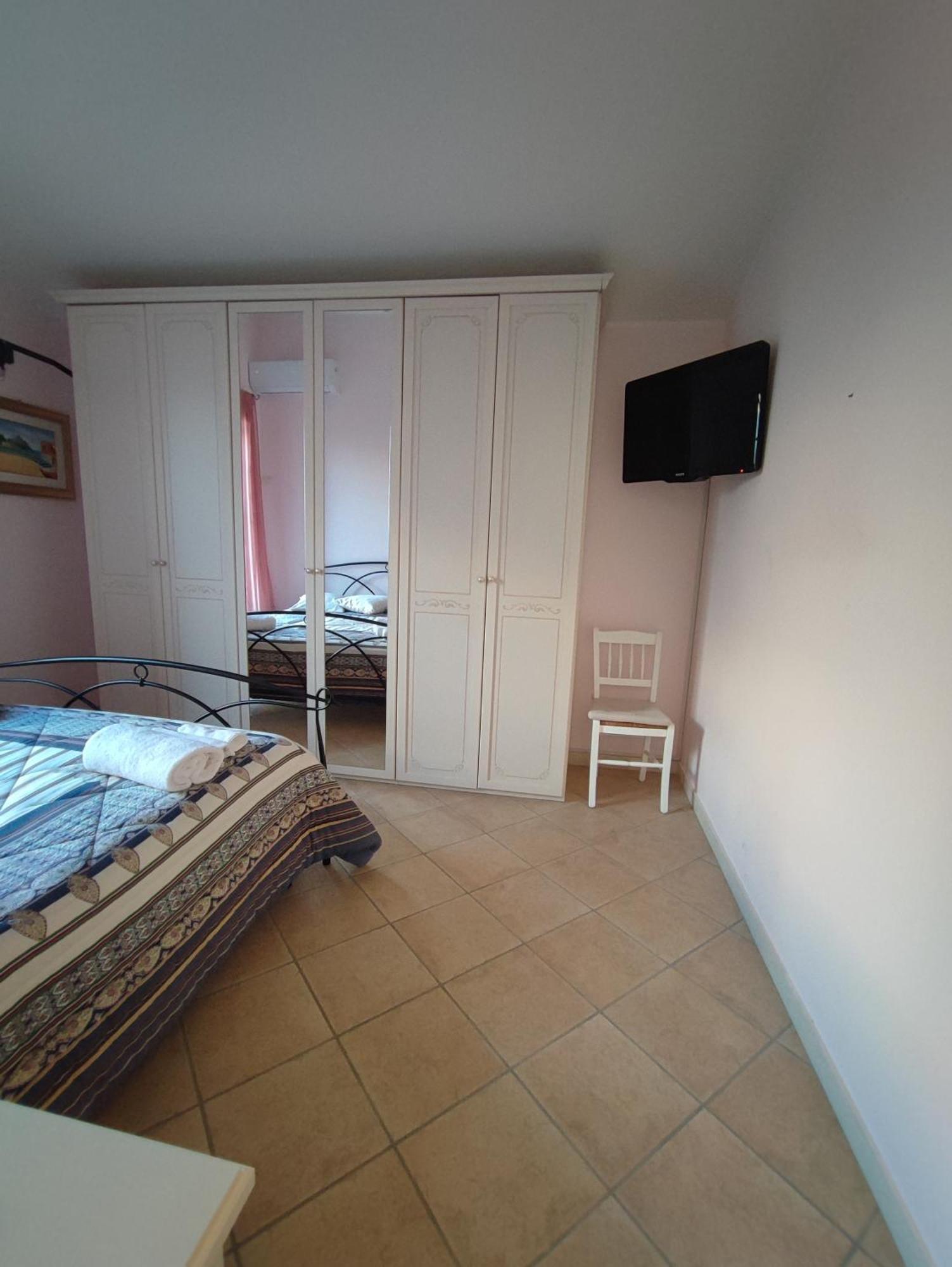 פיאצה ארמרינה B&B Villa Antonella מראה חיצוני תמונה