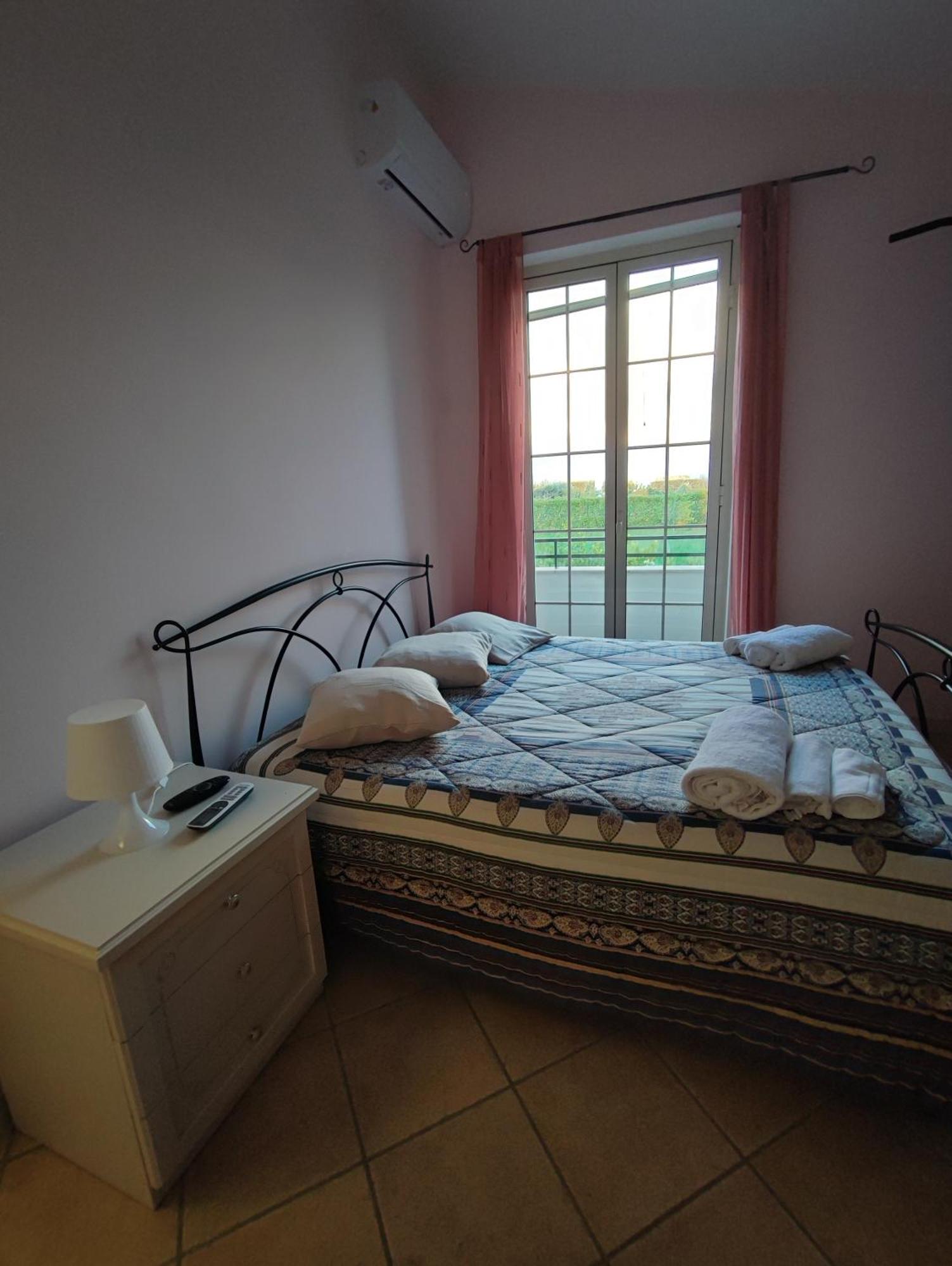 פיאצה ארמרינה B&B Villa Antonella מראה חיצוני תמונה